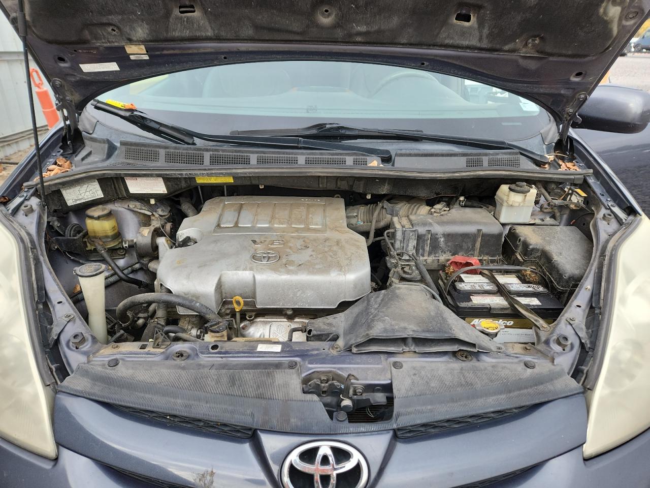 Lot #3287621006 2007 TOYOTA SIENNA XLE