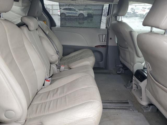 2014 TOYOTA SIENNA XLE #3273769360