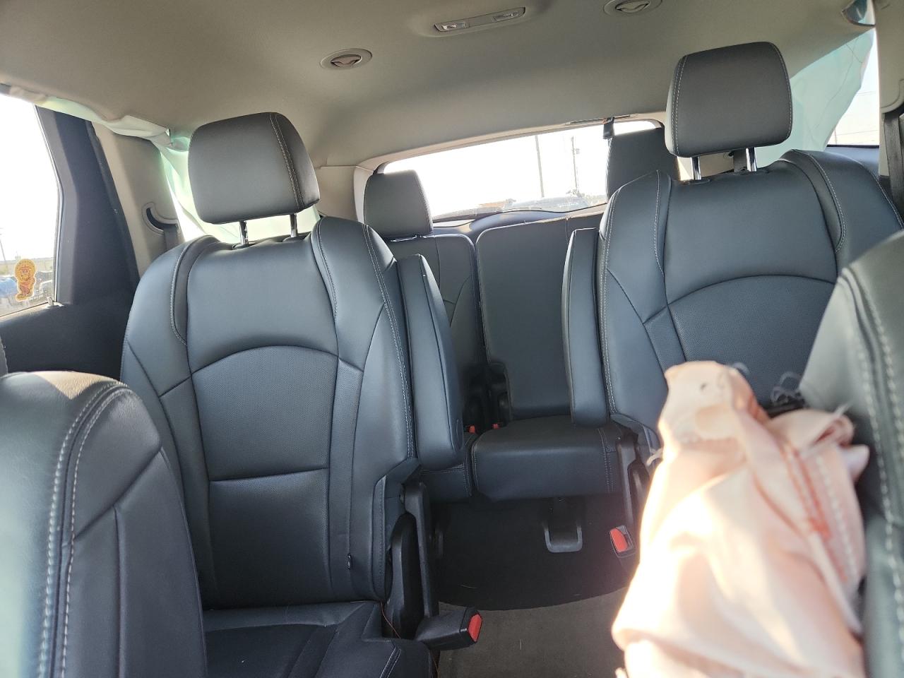 BUICK ENCLAVE ESSENCE