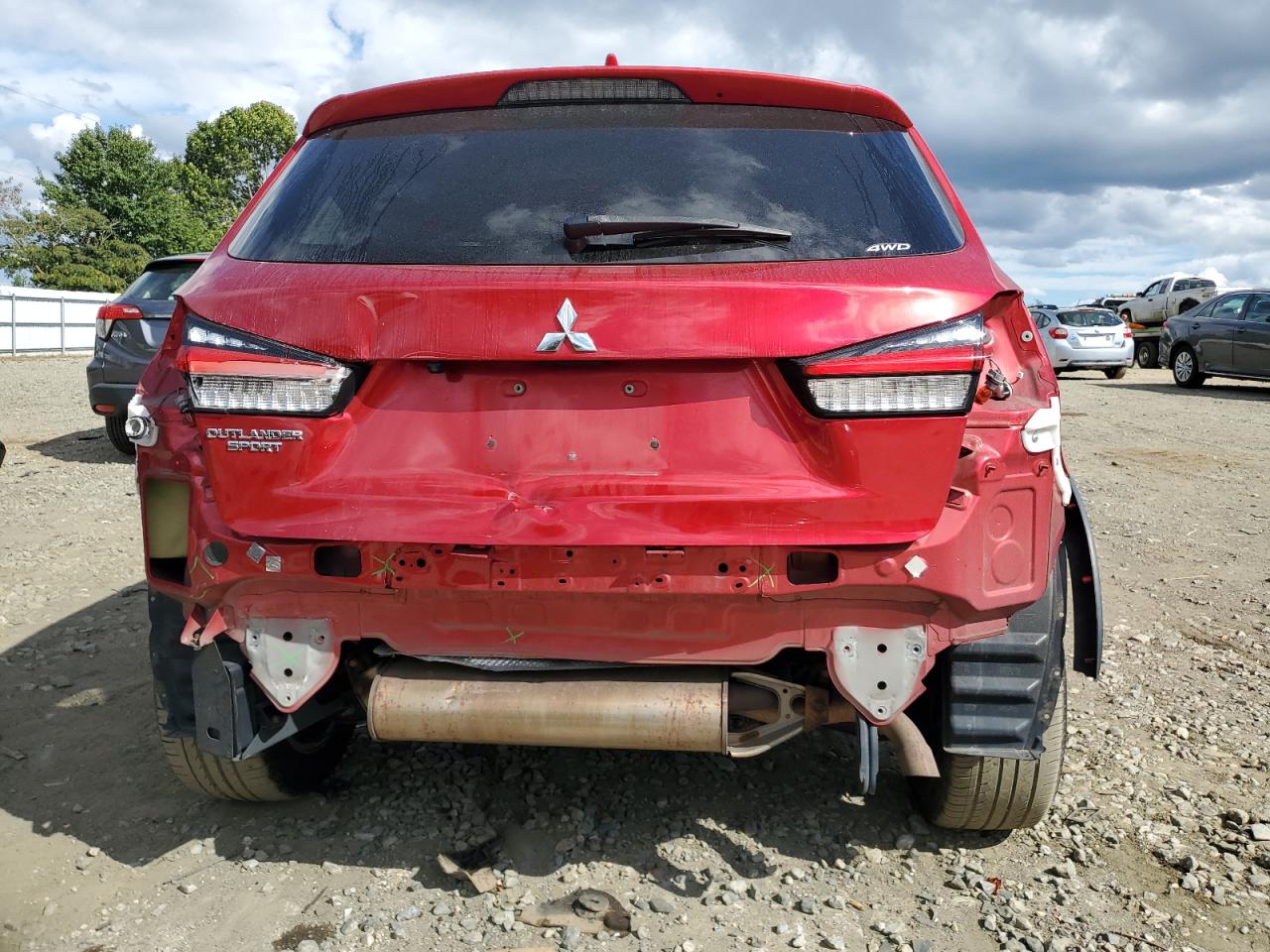 MITSUBISHI OUTLANDER ES