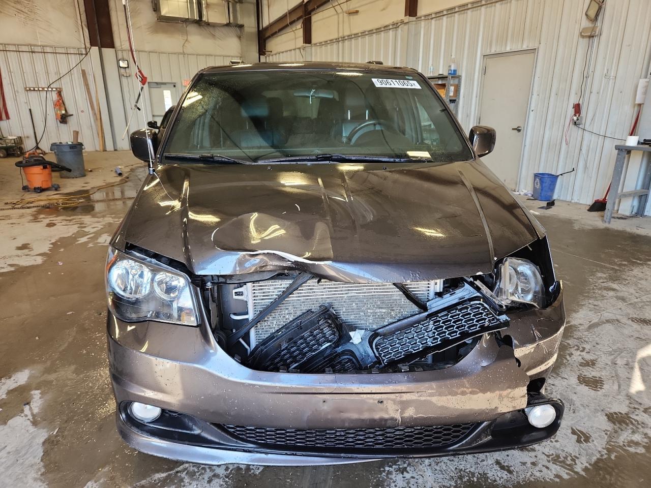 DODGE GRAND CARAVAN R/T