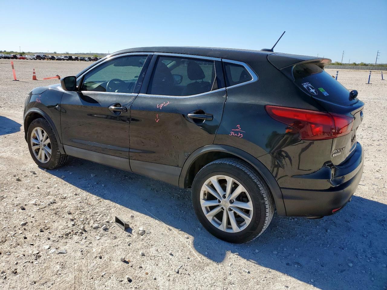 NISSAN ROGUE SPORT S