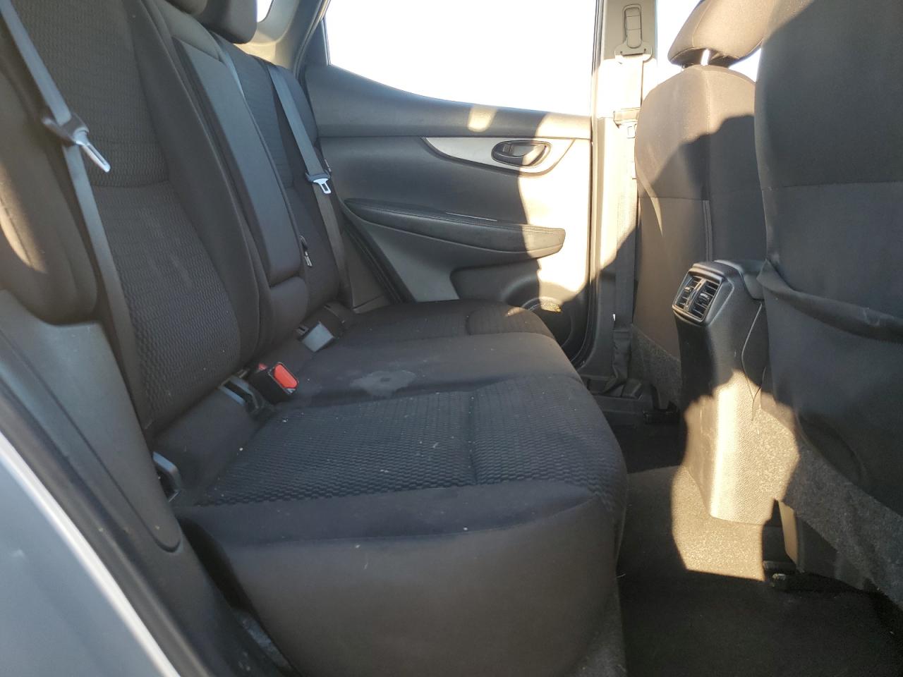 NISSAN ROGUE SPORT S