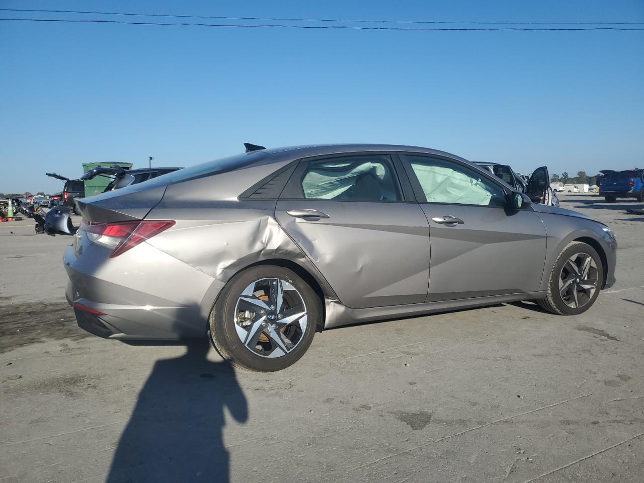 HYUNDAI ELANTRA SEL
