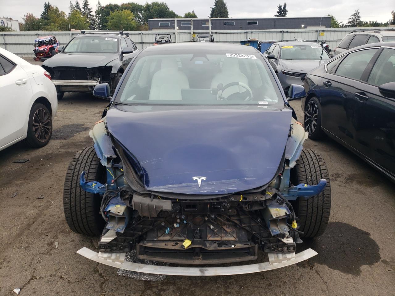 TESLA MODEL 3