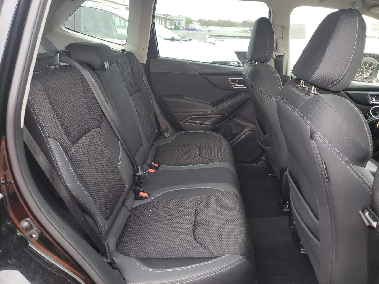 SUBARU FORESTER PREMIUM