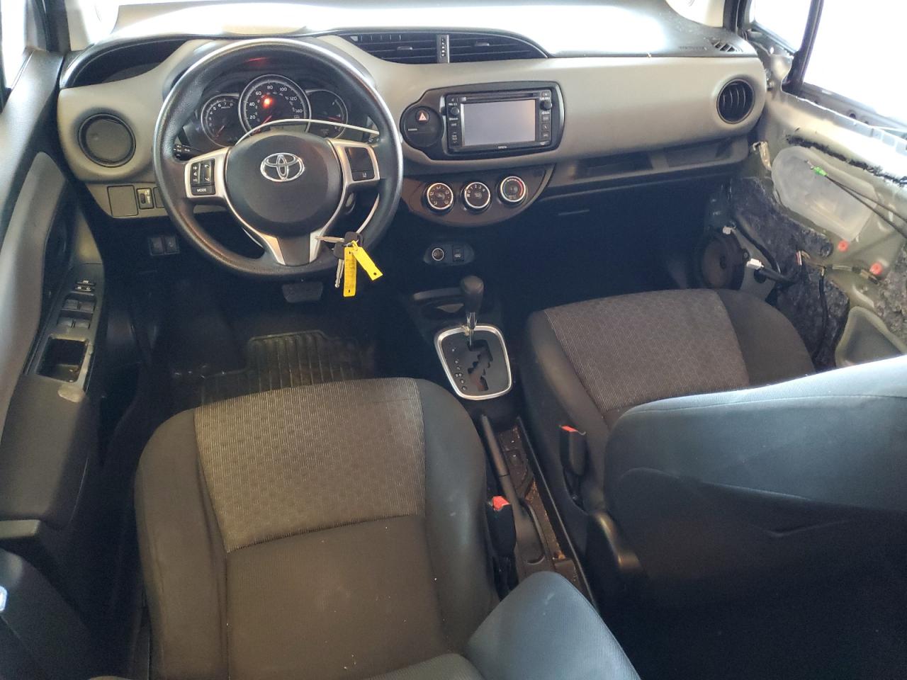 TOYOTA YARIS L
