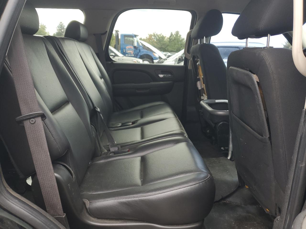 CHEVROLET TAHOE C1500 LS