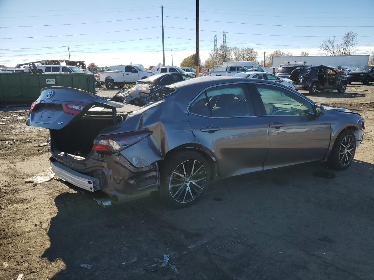 TOYOTA CAMRY SE NIGHT SHADE