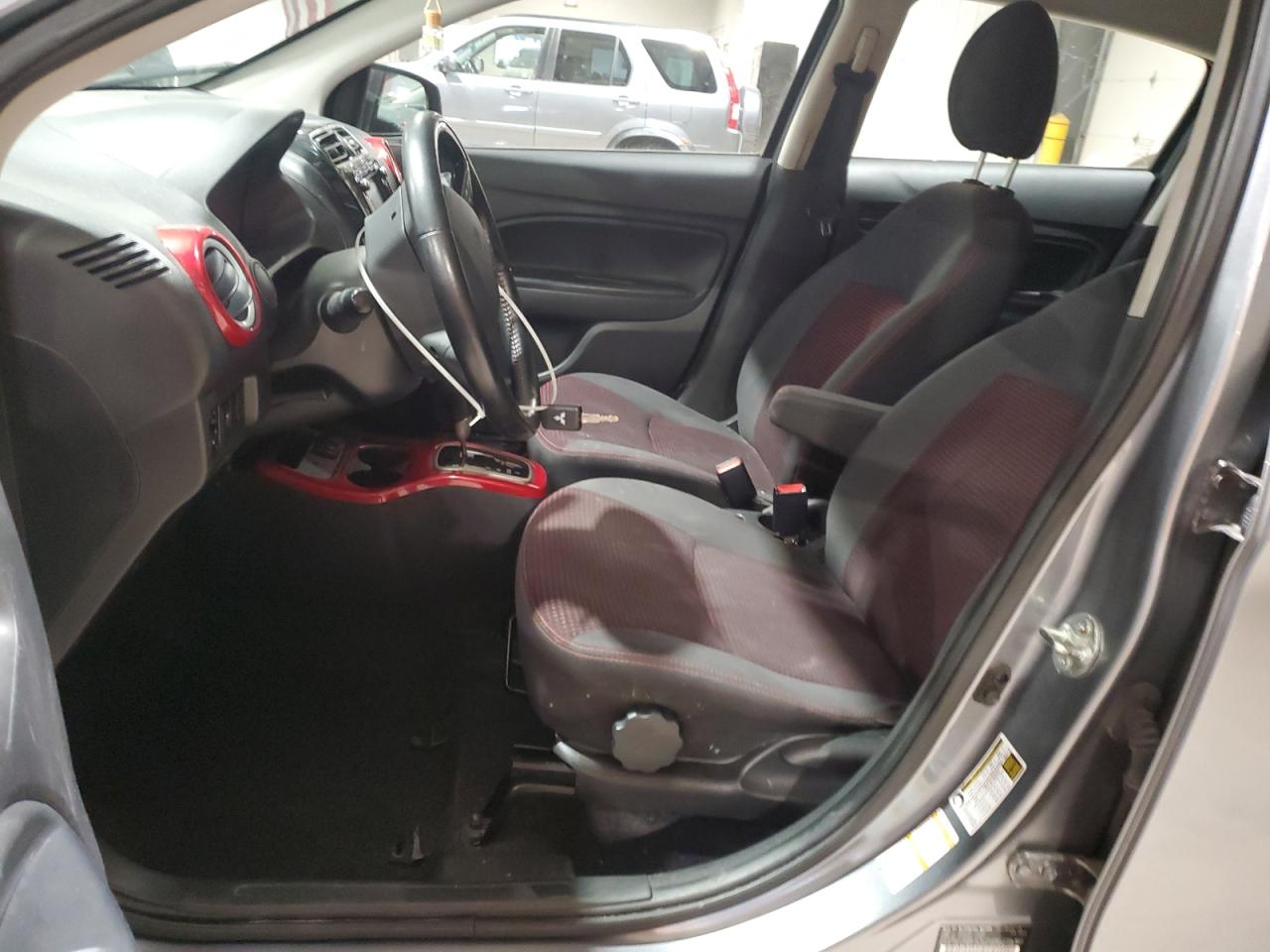 MITSUBISHI MIRAGE LE