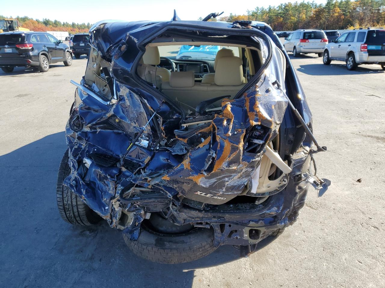 TOYOTA HIGHLANDER XLE