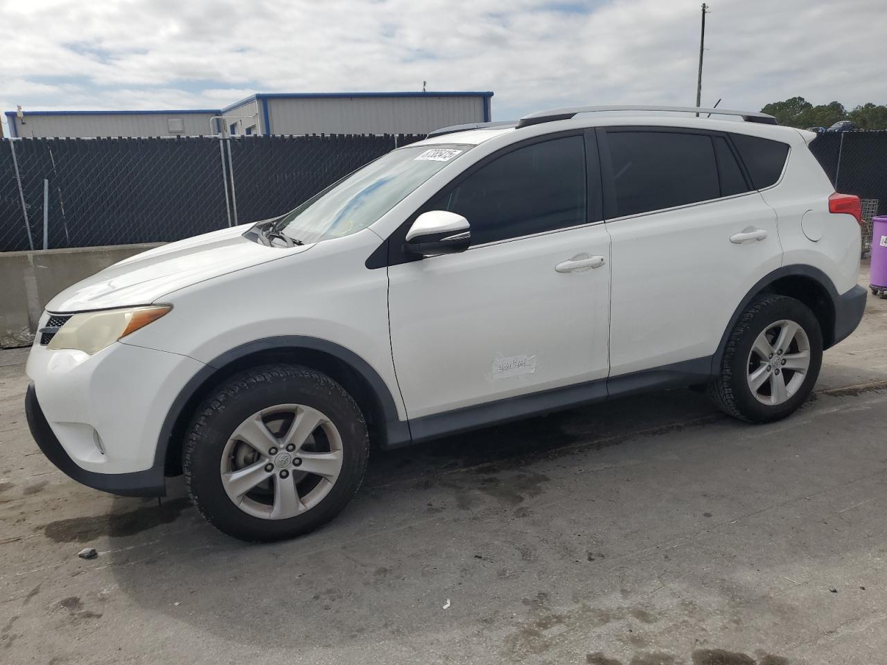 TOYOTA RAV4 XLE