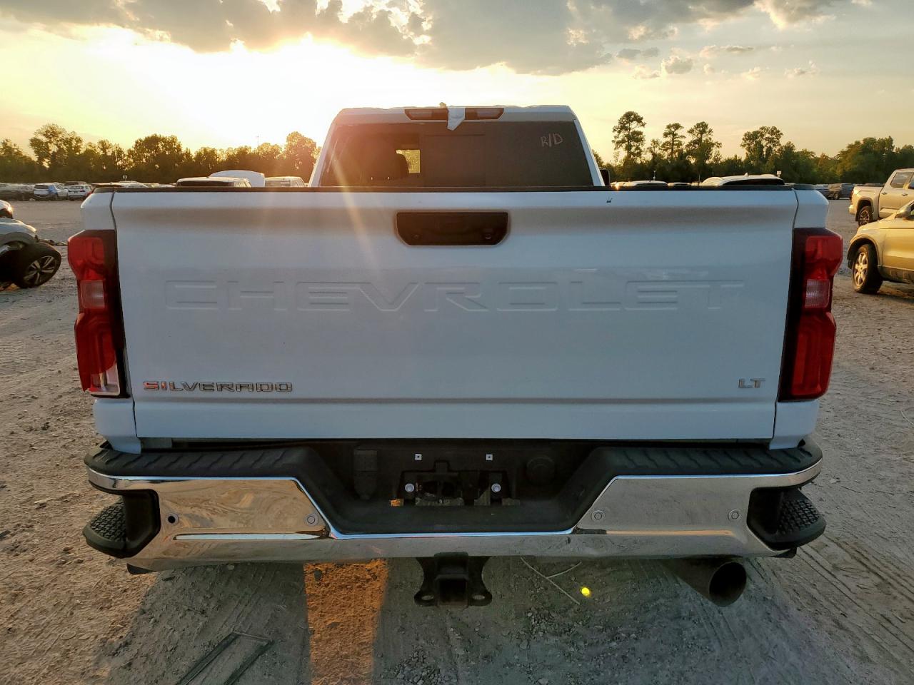 CHEVROLET SILVERADO K3500 LT