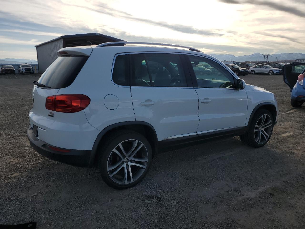 VOLKSWAGEN TIGUAN SEL