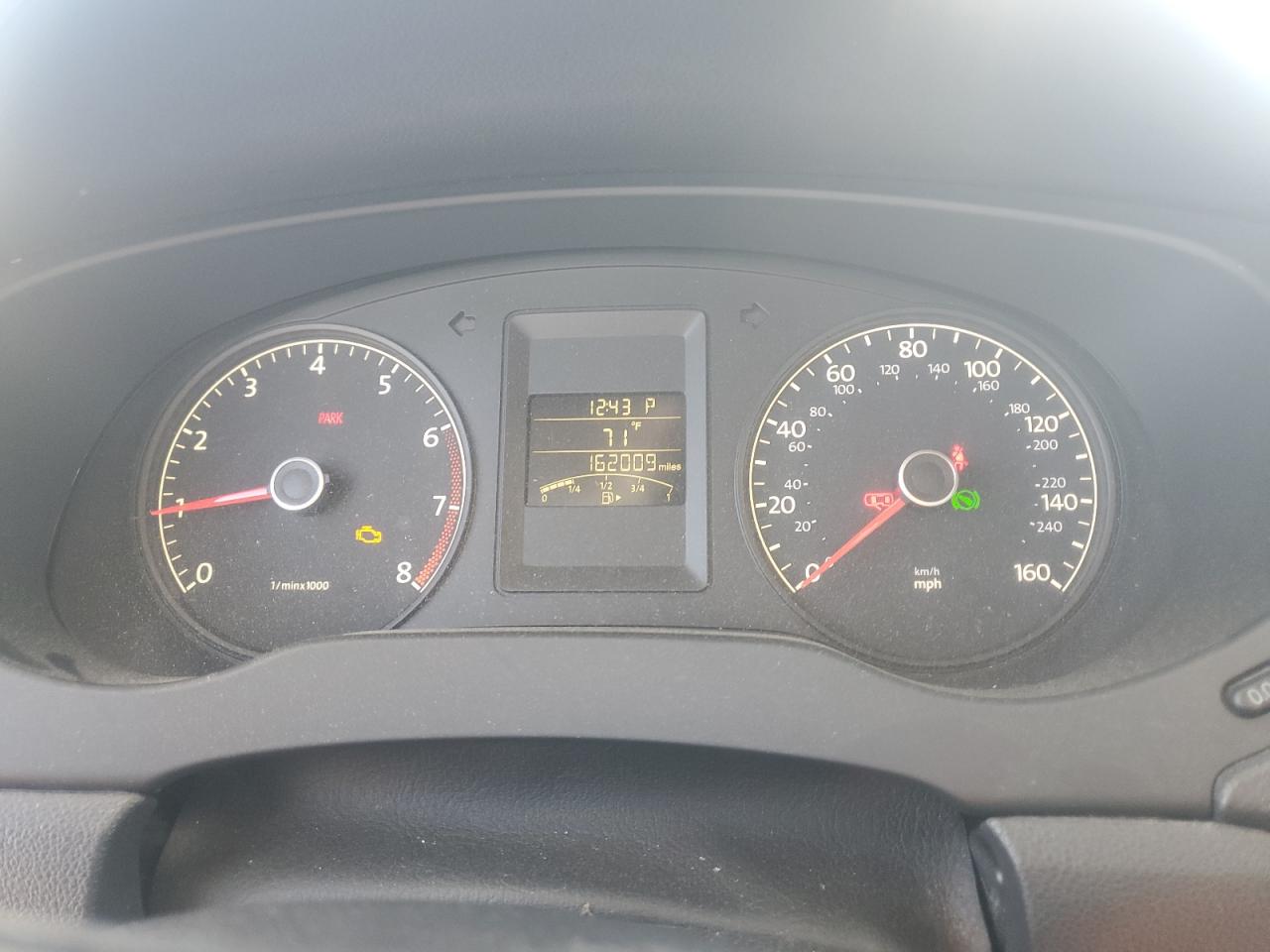 VOLKSWAGEN JETTA BASE