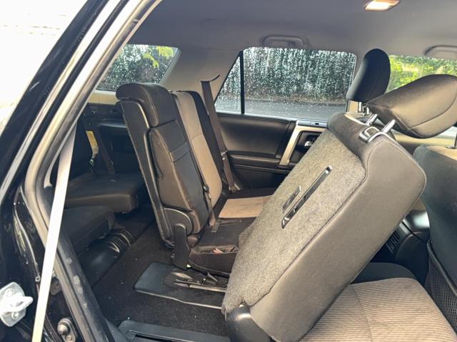 2018 TOYOTA 4RUNNER SR JTEBU5JR6J5568616
