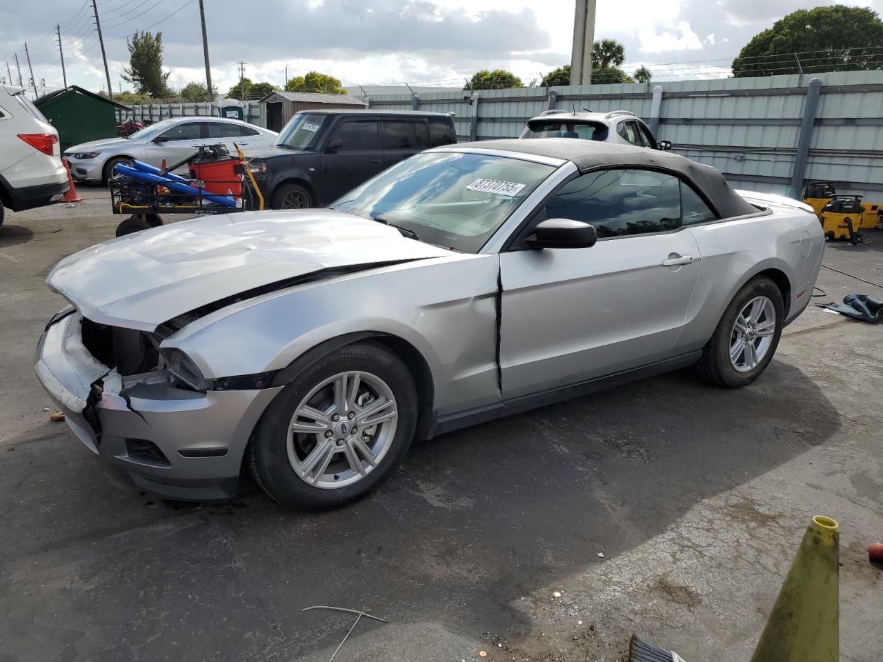 Lot #3301864019 2012 FORD MUSTANG