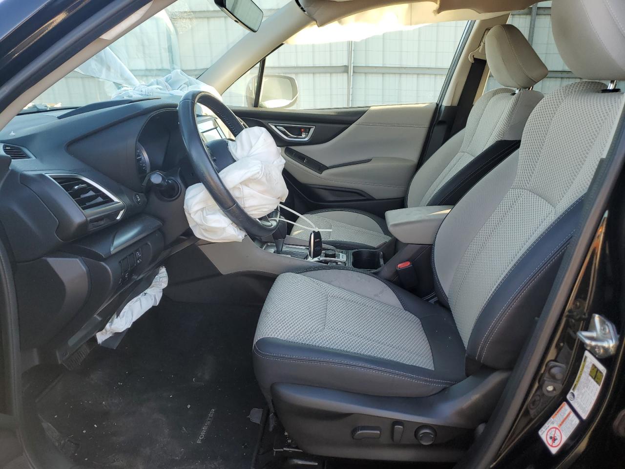 SUBARU FORESTER PREMIUM