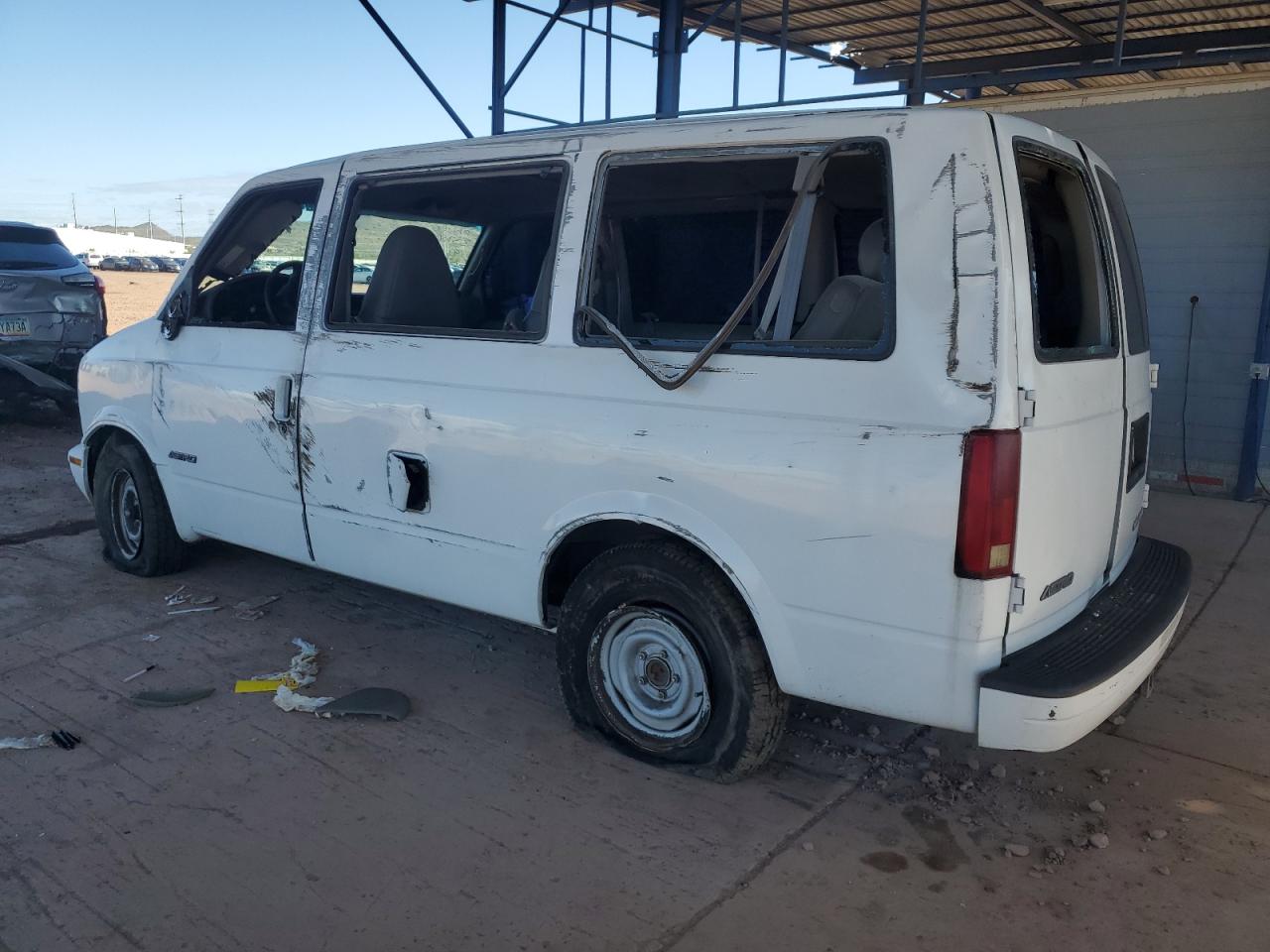 Lot #3310776960 1999 CHEVROLET ASTRO