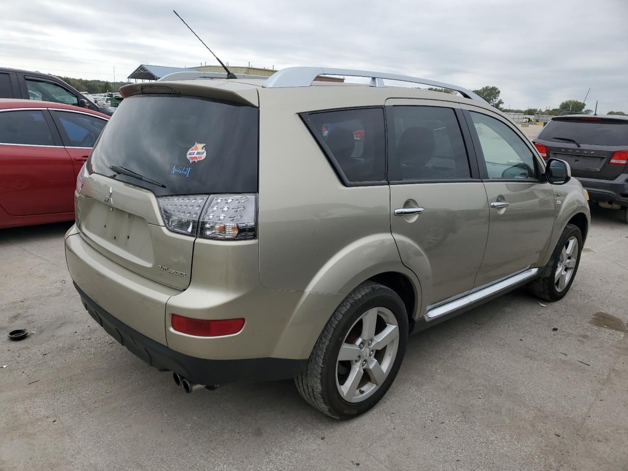 Lot #3290328935 2009 MITSUBISHI OUTLANDER XLS