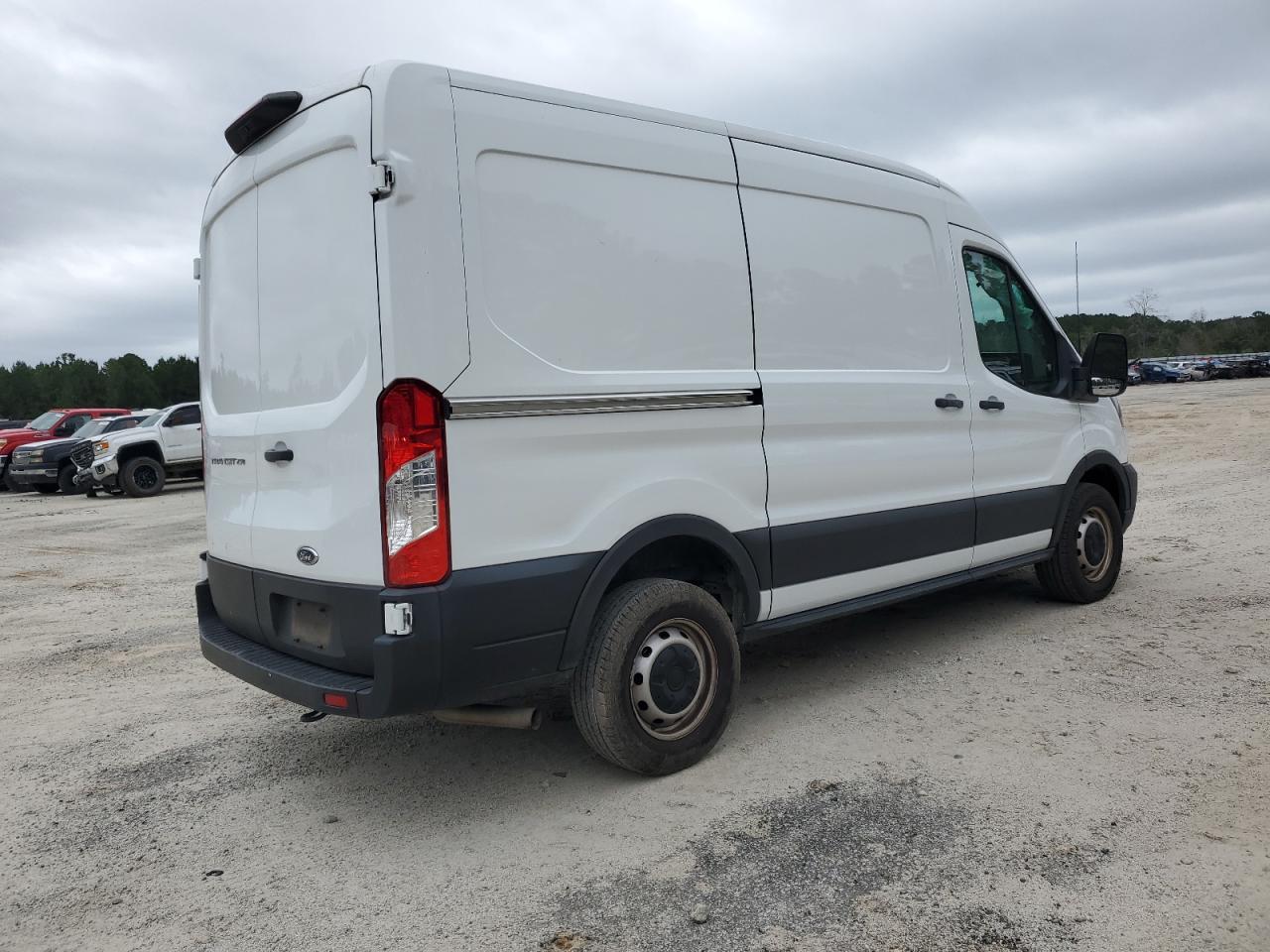 FORD TRANSIT T-250