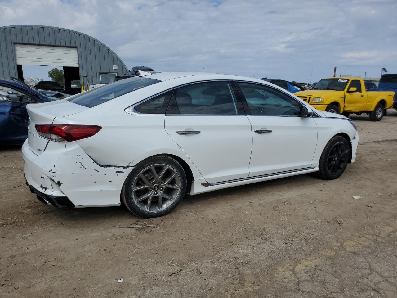 HYUNDAI SONATA SPORT