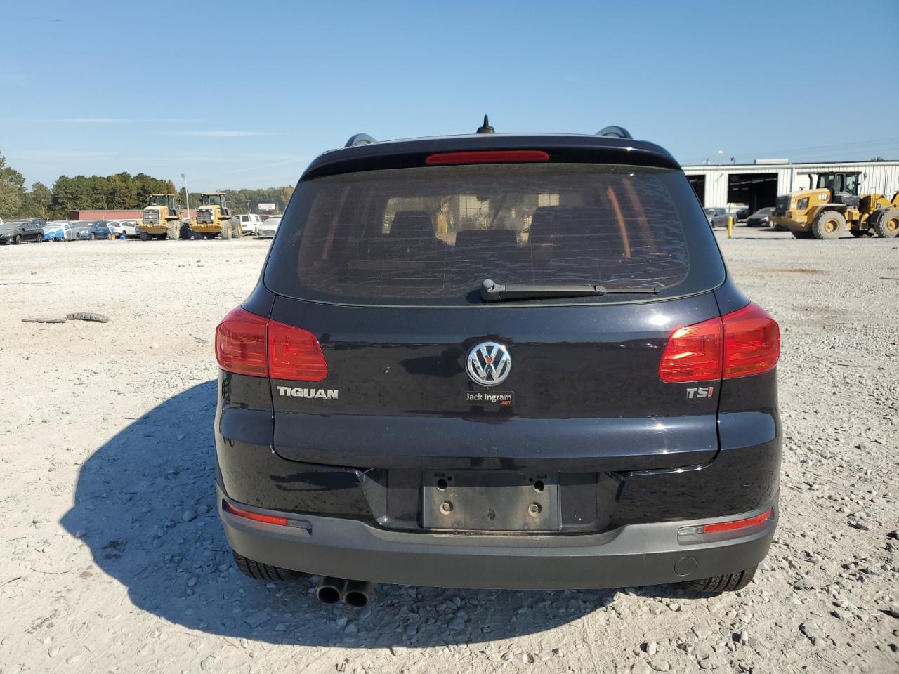 VOLKSWAGEN TIGUAN S