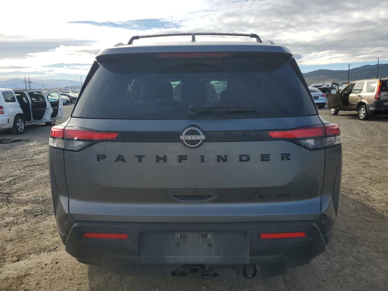 NISSAN PATHFINDER SV