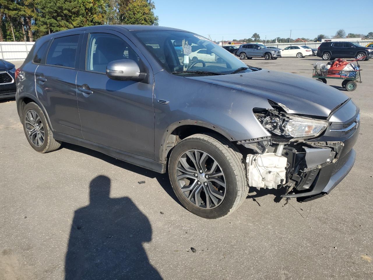 MITSUBISHI OUTLANDER ES