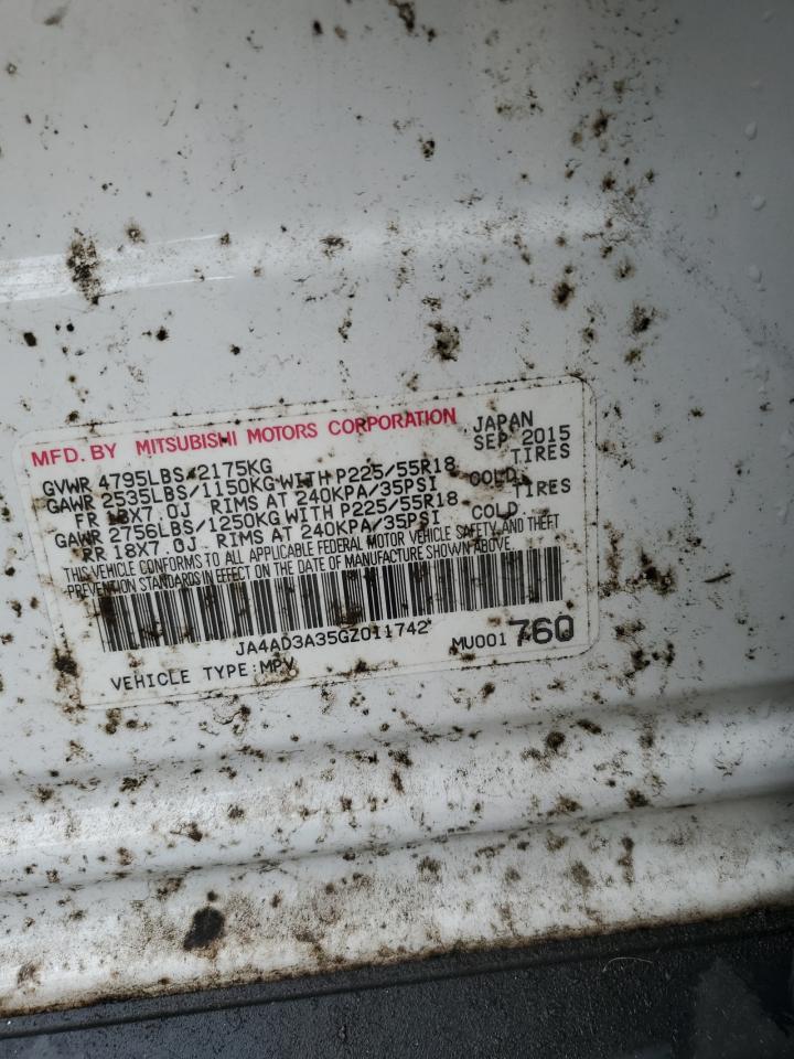 MITSUBISHI OUTLANDER SE