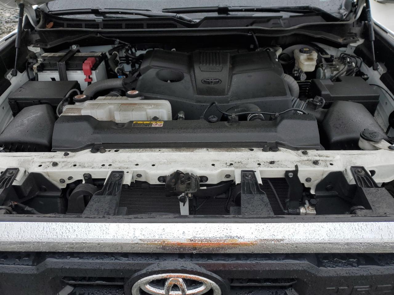 TOYOTA TUNDRA CREWMAX SR