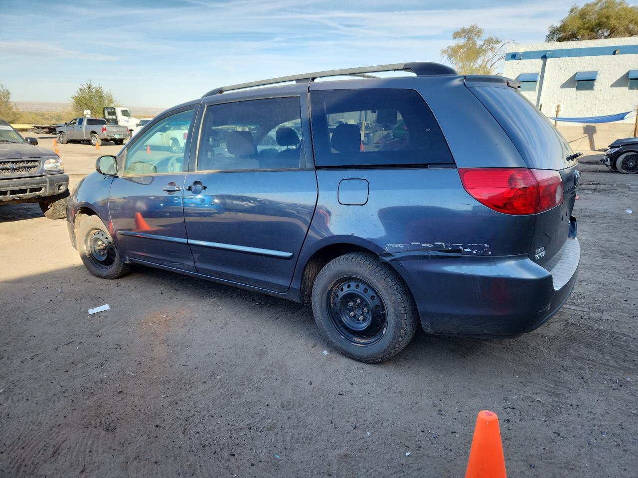 Lot #3286699289 2006 TOYOTA SIENNA CE
