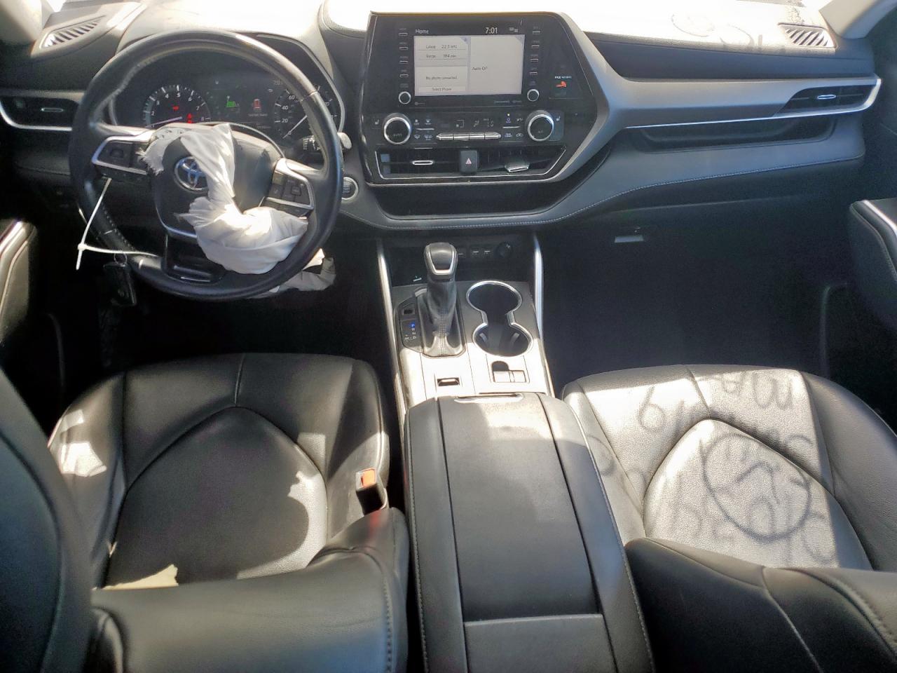 TOYOTA HIGHLANDER XLE