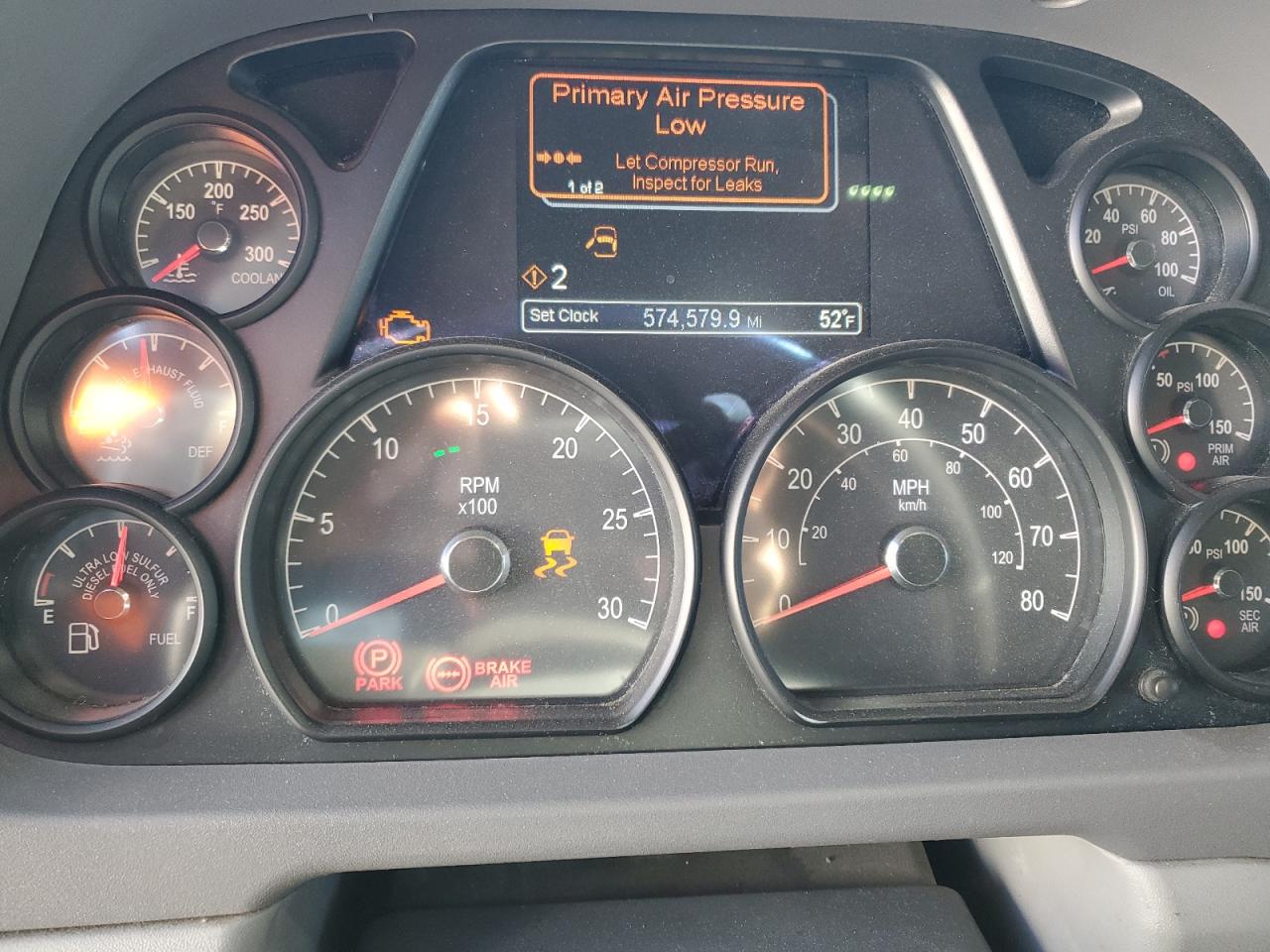 Lot #3270776848 2016 PETERBILT 579