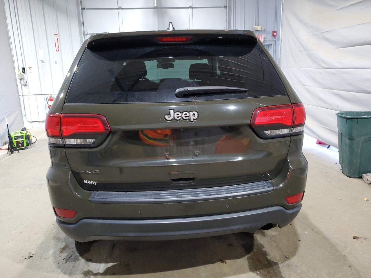 JEEP GRAND CHEROKEE LAREDO