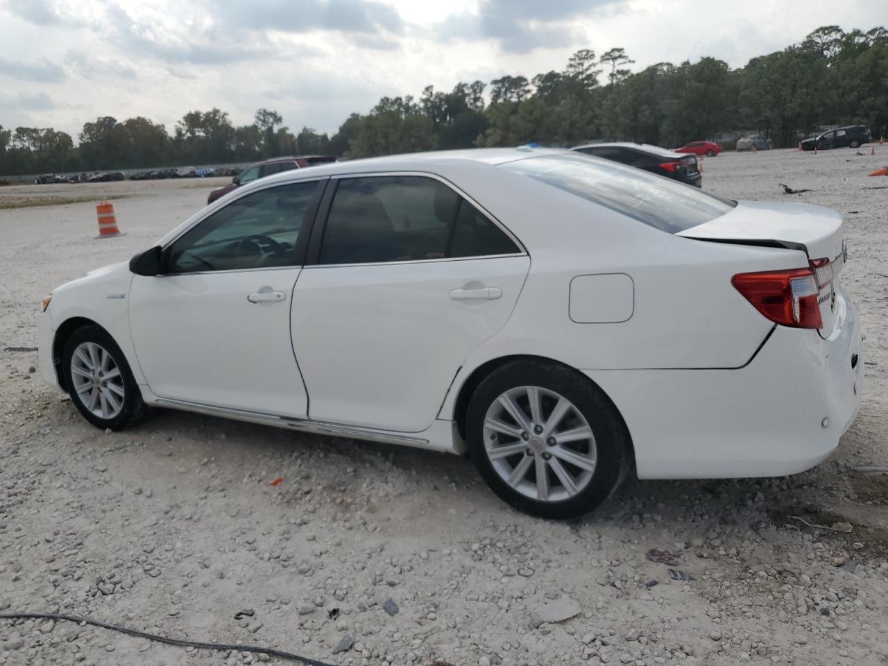 TOYOTA CAMRY HYBRID