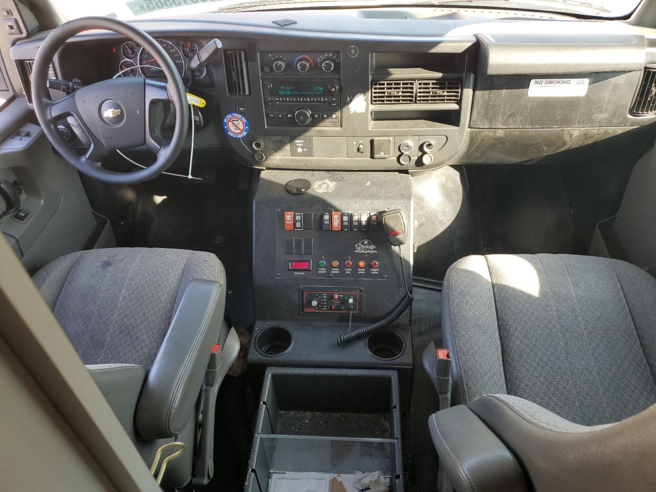 Lot #3311534231 2015 CHEVROLET EXPRESS G3