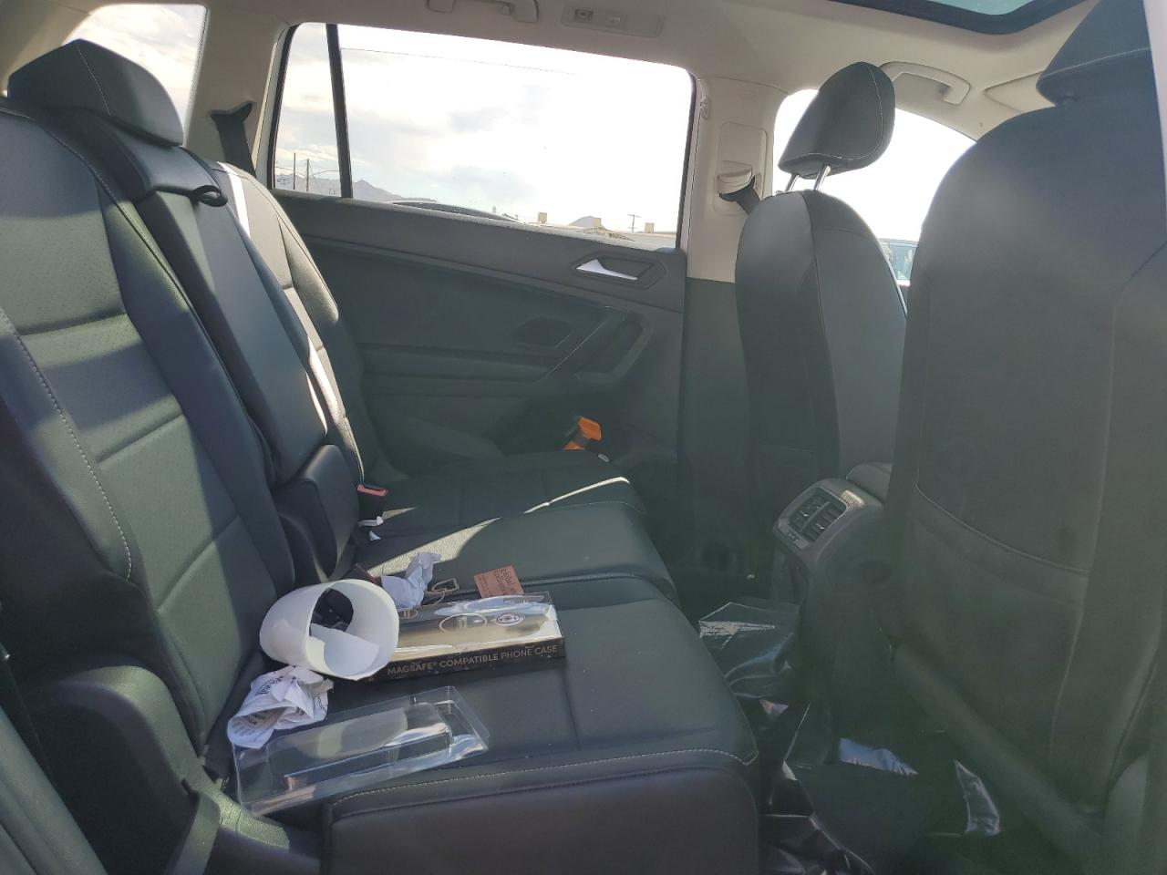 VOLKSWAGEN TIGUAN SE