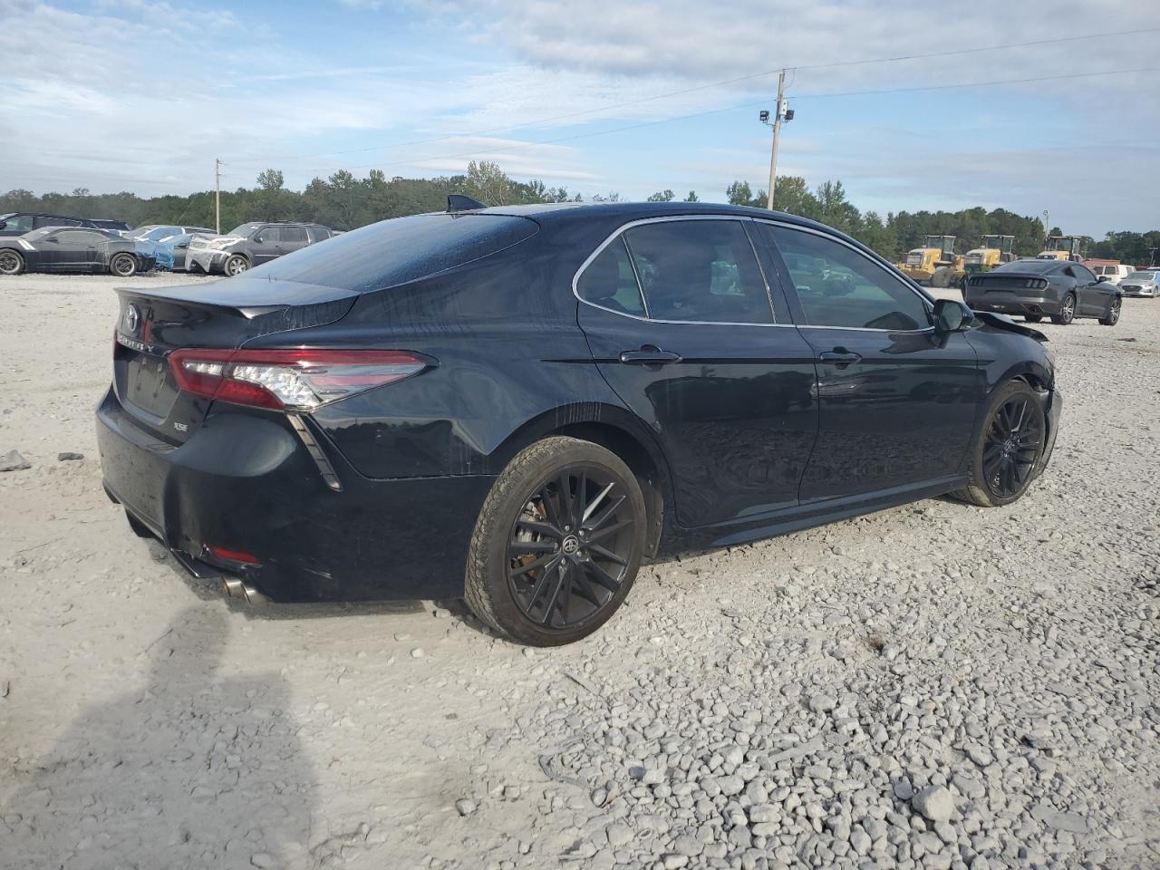 TOYOTA CAMRY XSE