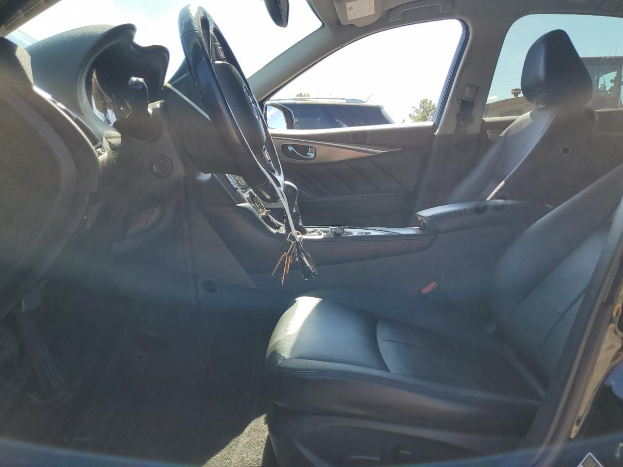 INFINITI Q50 PREMIUM