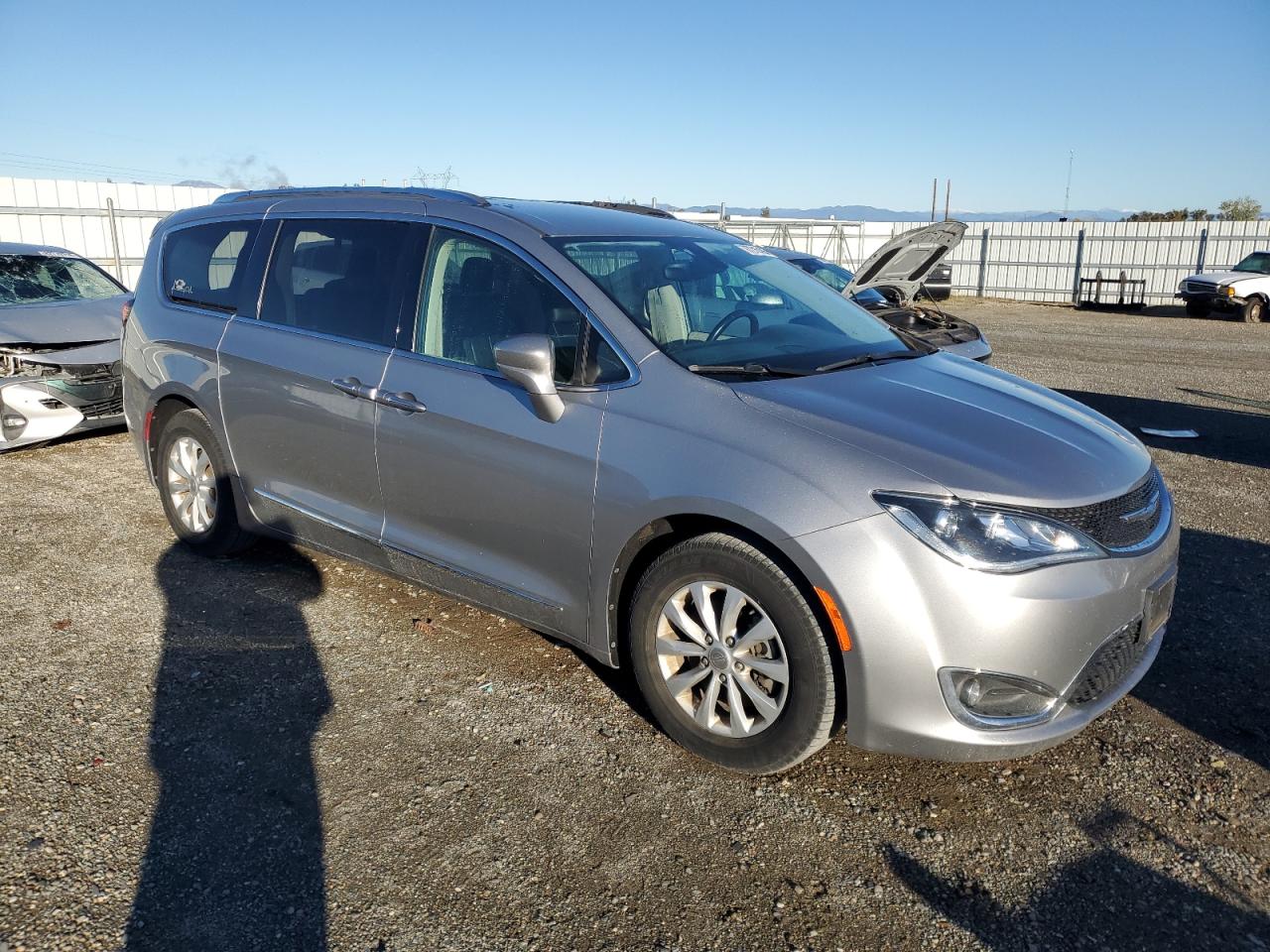 CHRYSLER PACIFICA TOURING L