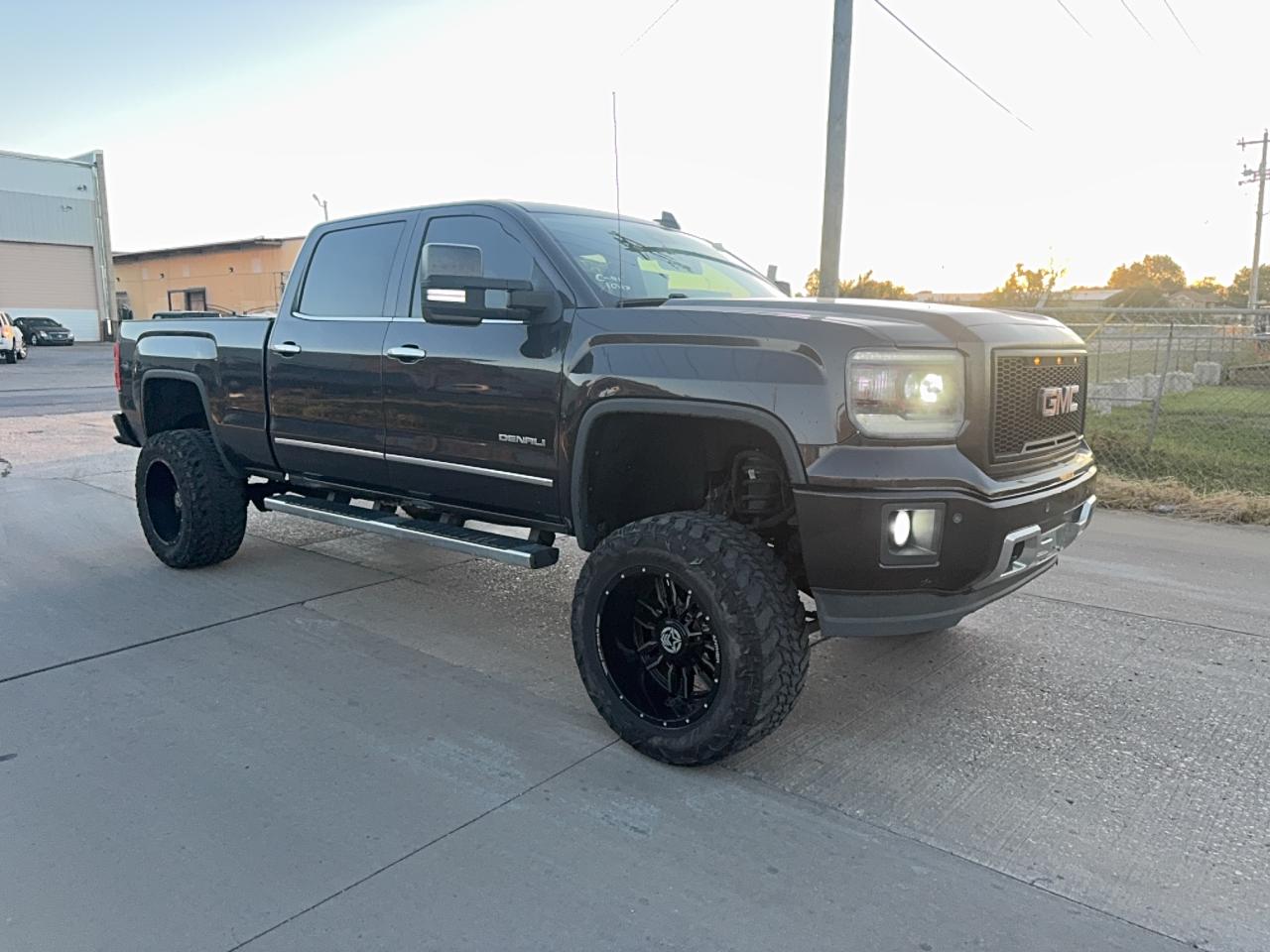 GMC SIERRA K1500 DENALI