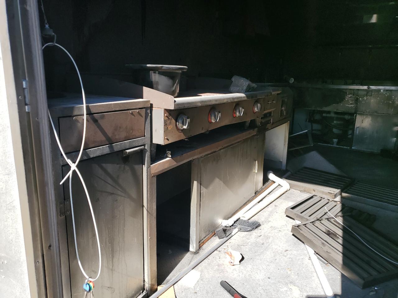 Lot #3275499723 2002 TRAI UNKNOWN