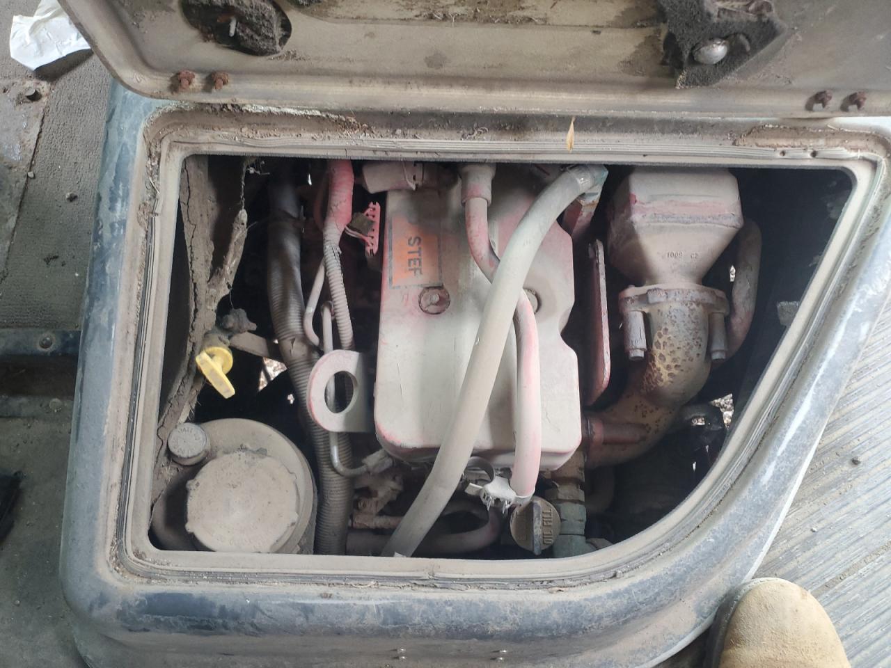 Lot #3263668724 2011 THMO SAF-T-LINER HDX