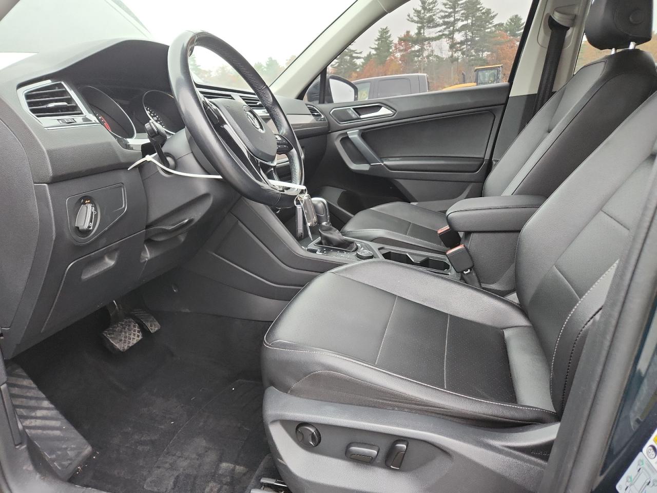 VOLKSWAGEN TIGUAN SE