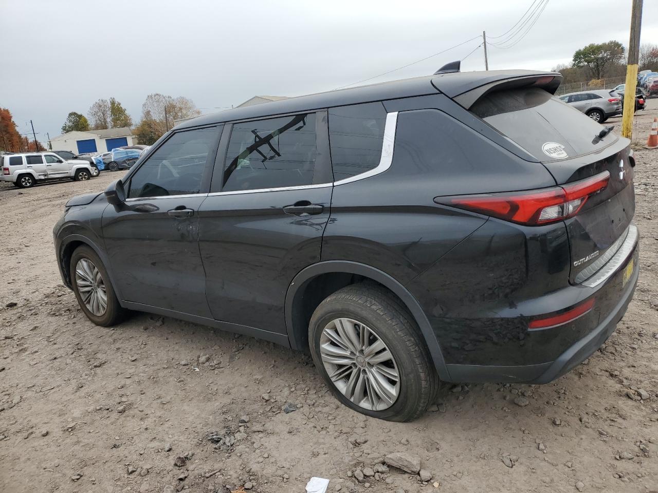 MITSUBISHI OUTLANDER ES