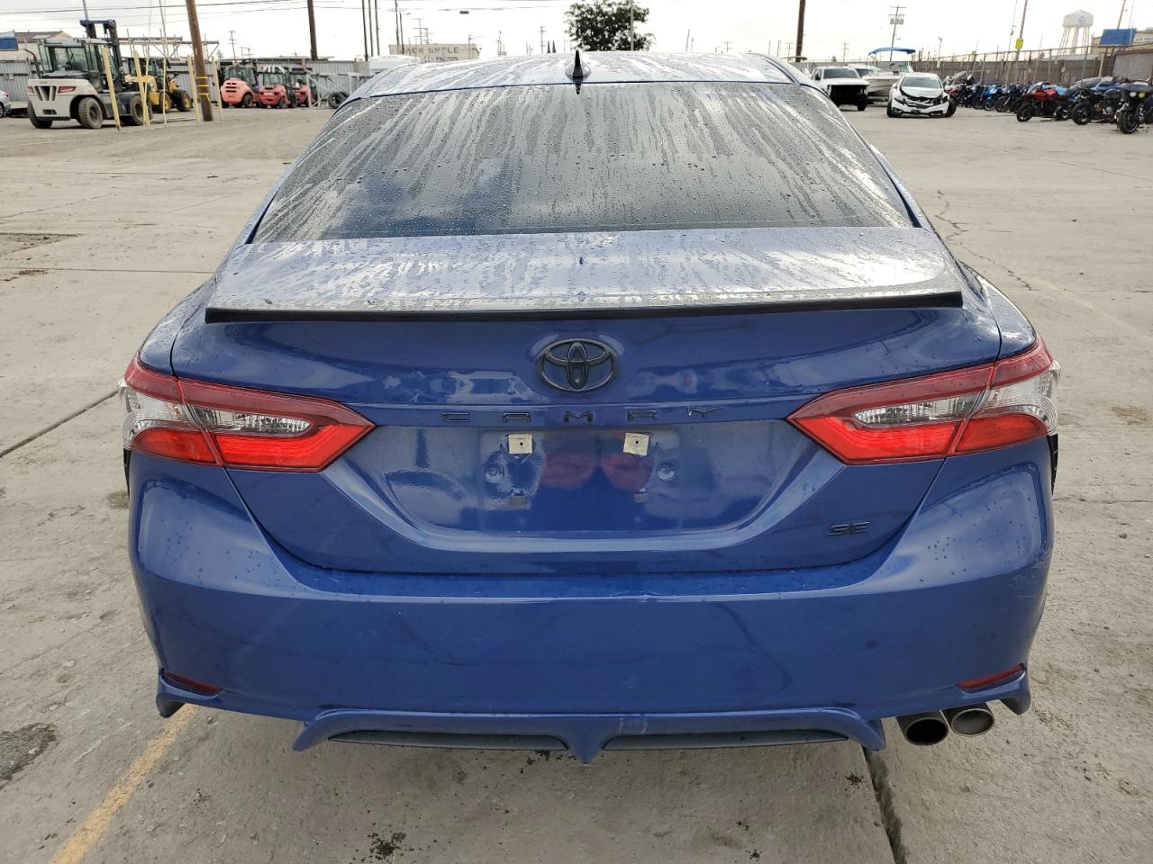 TOYOTA CAMRY SE NIGHT SHADE