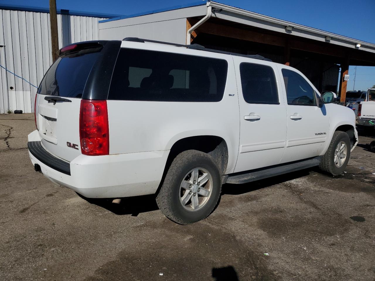 GMC YUKON K1500 SLT