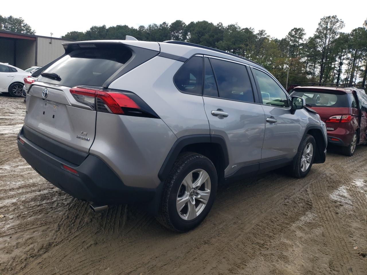 TOYOTA RAV4 LE