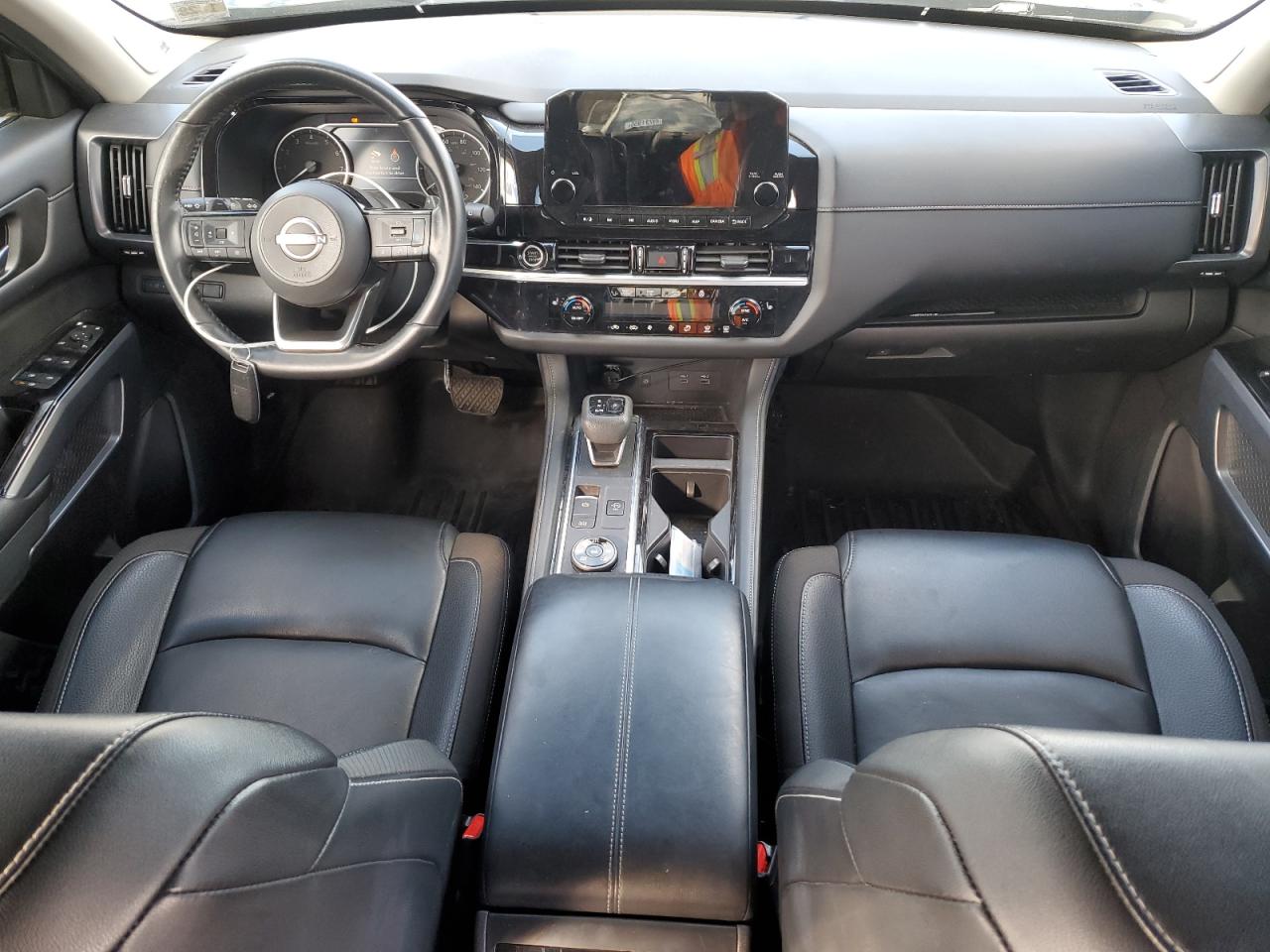 NISSAN PATHFINDER SL